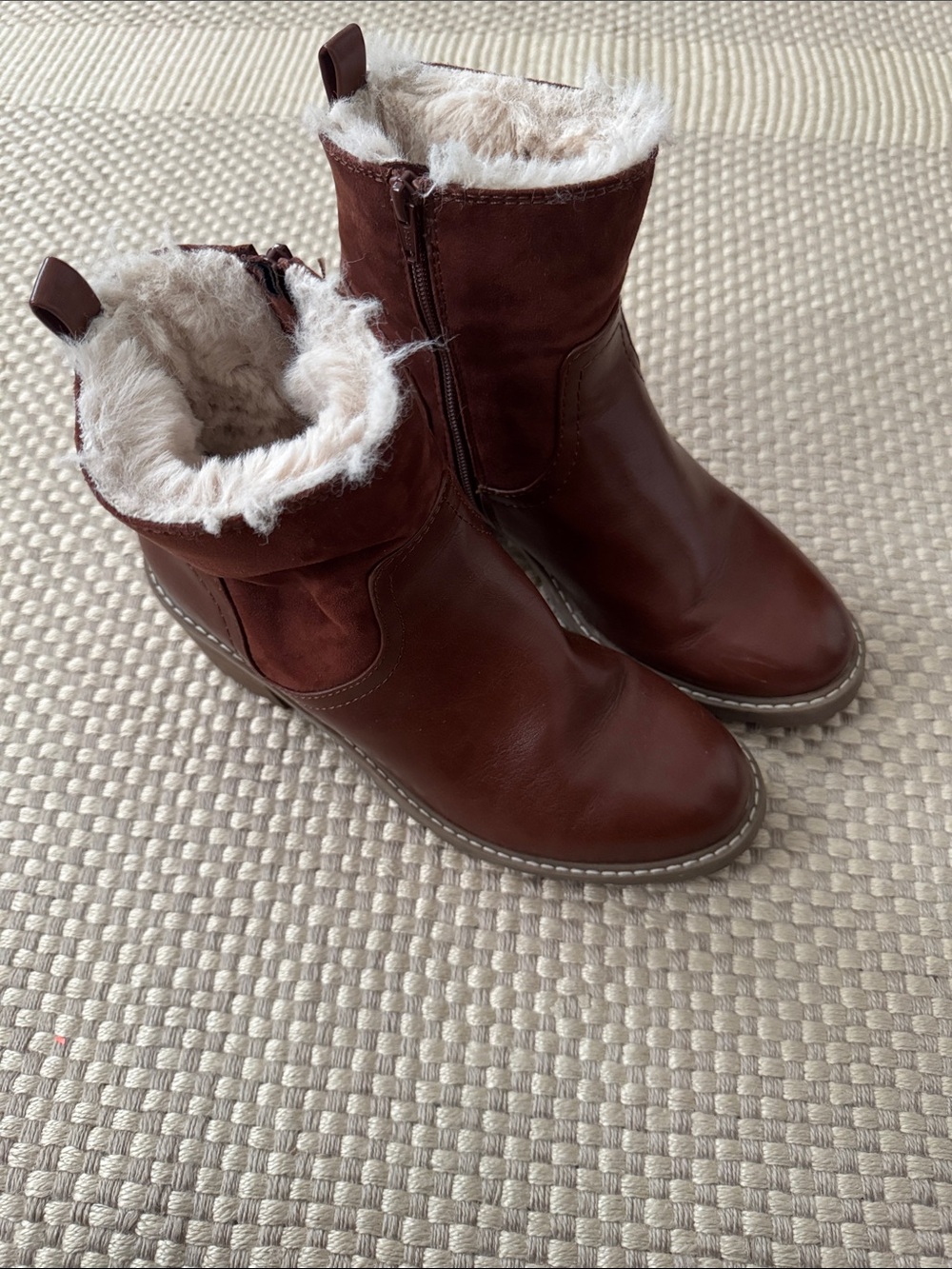 Universal Thread Chestnut Brown Faux Fur Ankle Booties